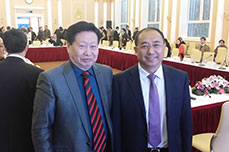 李长云主席与中国民营经济国际合作商会副会长王燕国合影